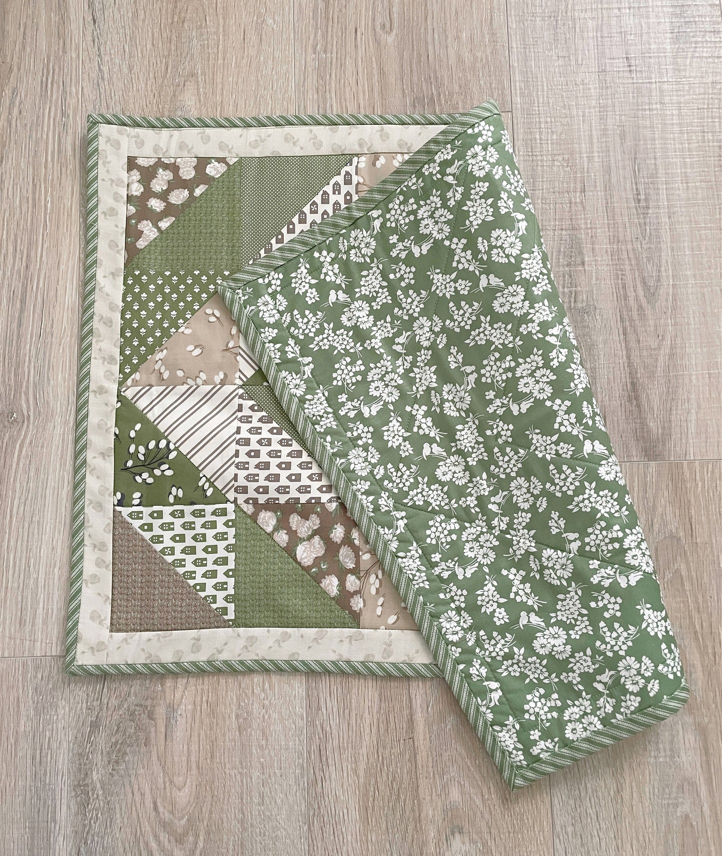 Quilted Table Runner, Spring Green Diamond