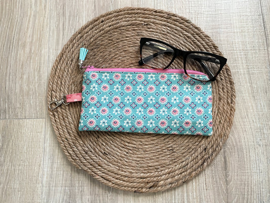 “Aqua and pink floral eyewear case made with vintage‑inspired Lori Holt Calico Days fabric.”