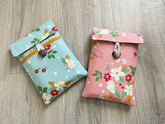 Handmade Quilted Kindle & Book Sleeve with Pocket – Blue or Pink Floral
