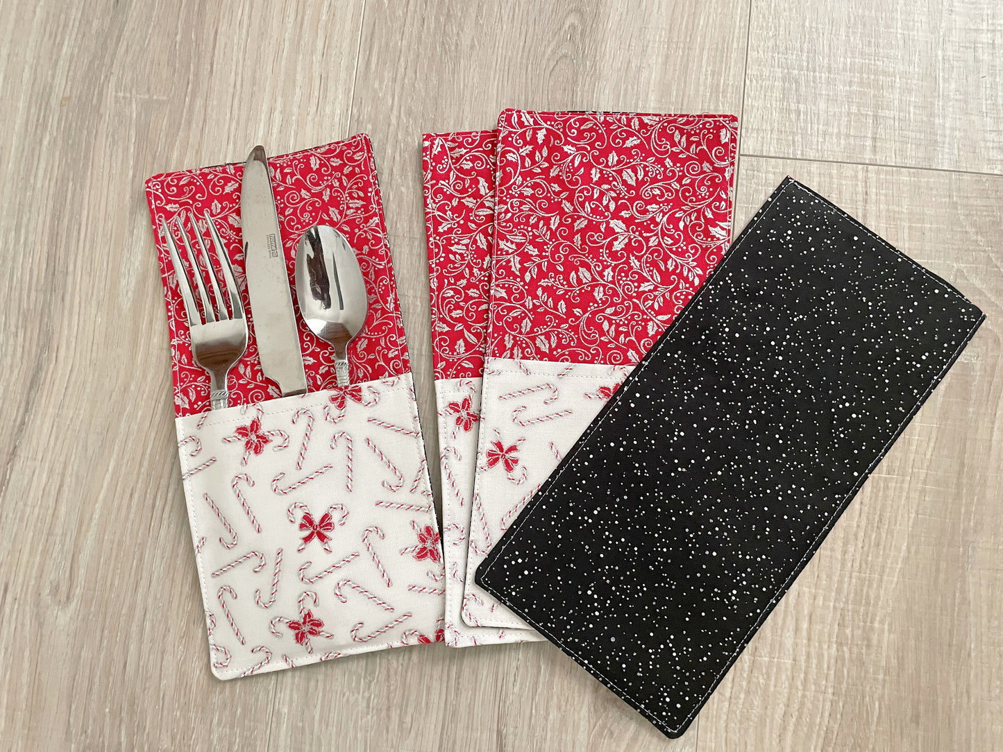 Candy Cane Christmas Cutlery Pockets Set