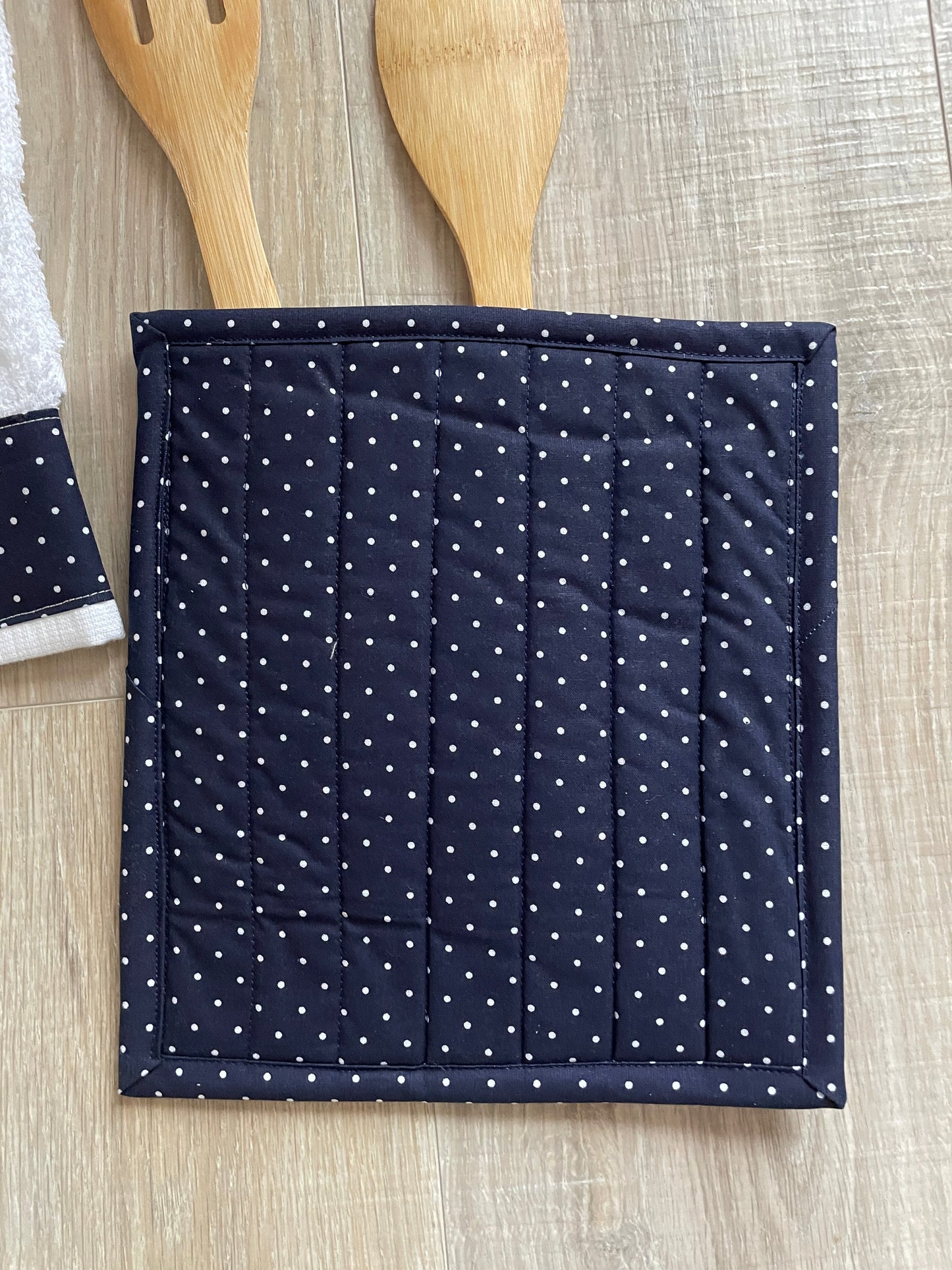 Personalized Wreath Kitchen Towel and Quilted Potholder Gift Set