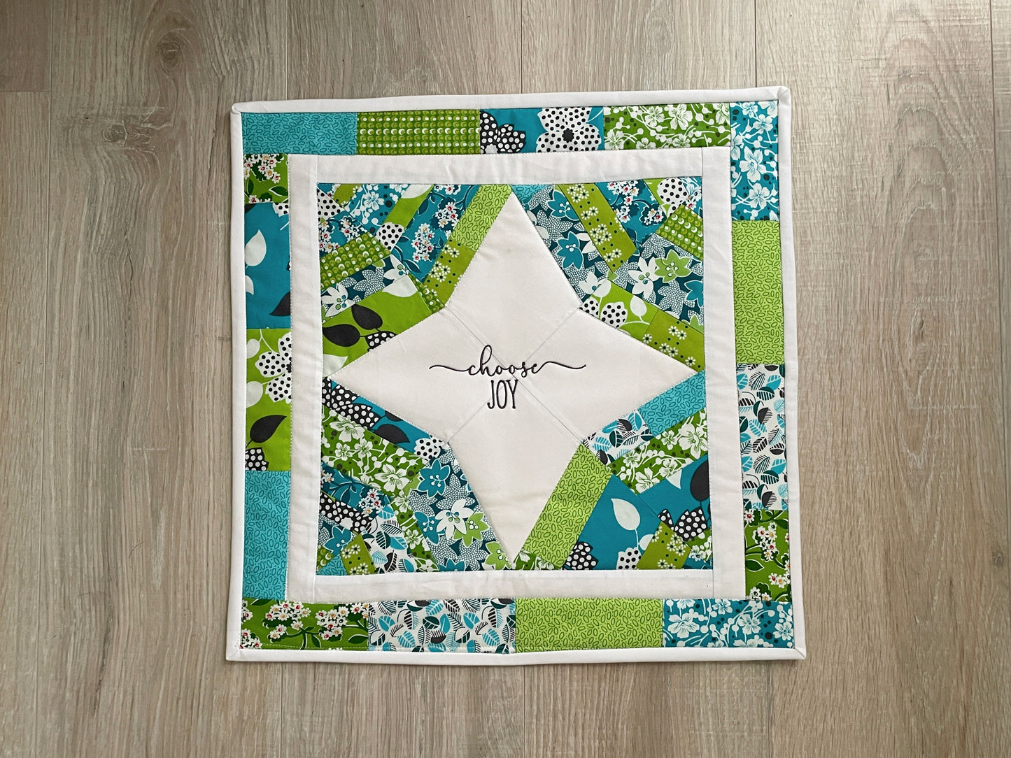 Quilted Table Topper, Summer Vintage Star Wall Art