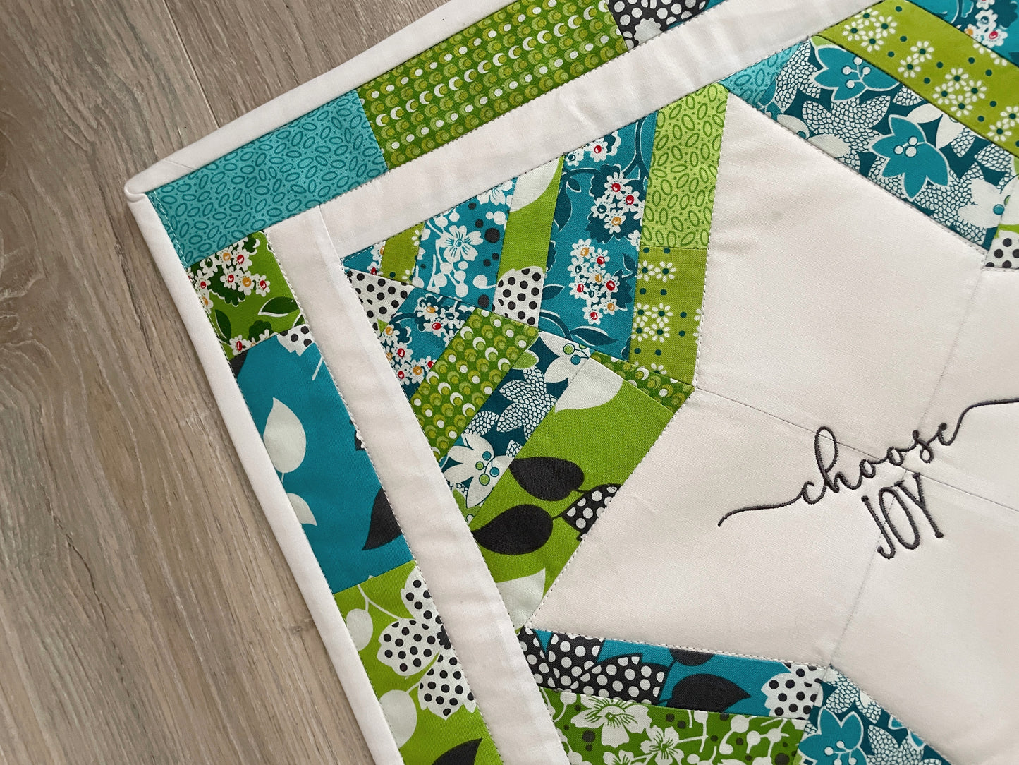 Quilted Table Topper, Summer Vintage Star Wall Art