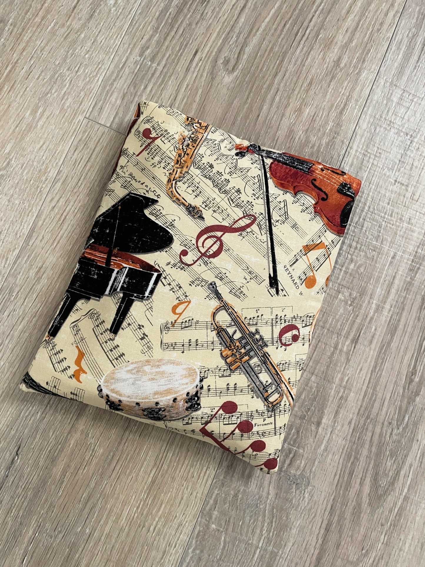 Musical Instrument Book Sleeve: Quilted Cotton Cover with Button Closure