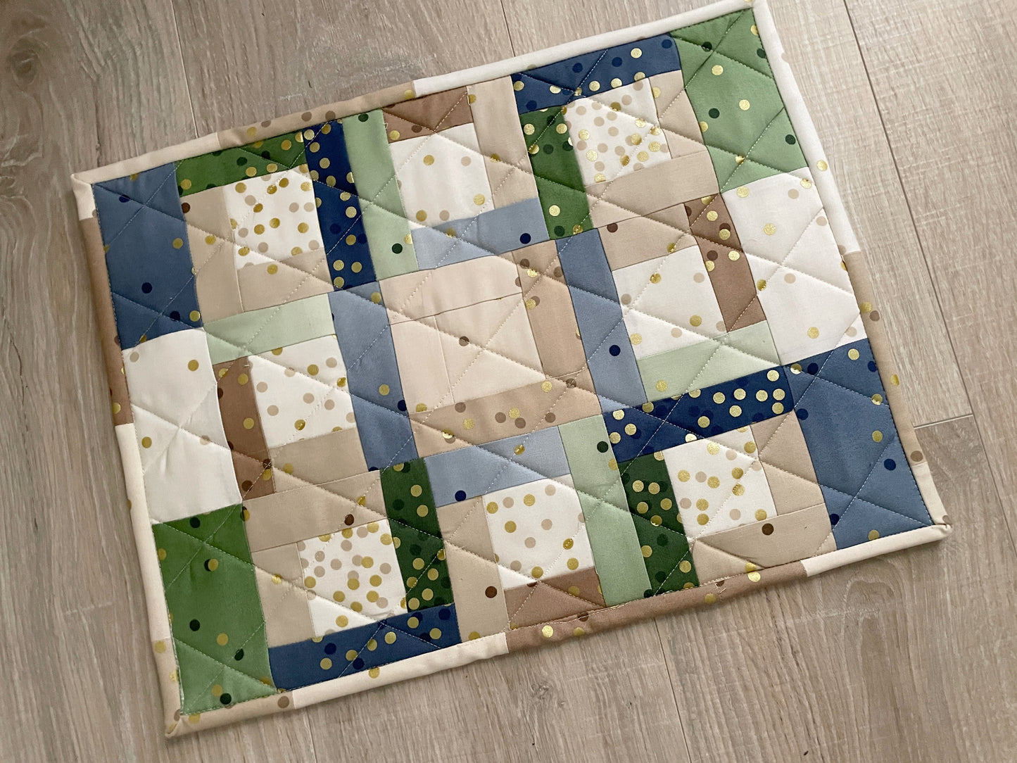 Patchwork Casserole Hot Pad: Quilted Cotton Trivet, Neutral Kitchen Decor