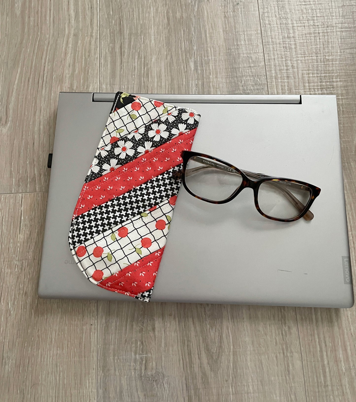 Handmade Quilted Eyeglass Holder - Soft Fabric Sunglass Pouch
