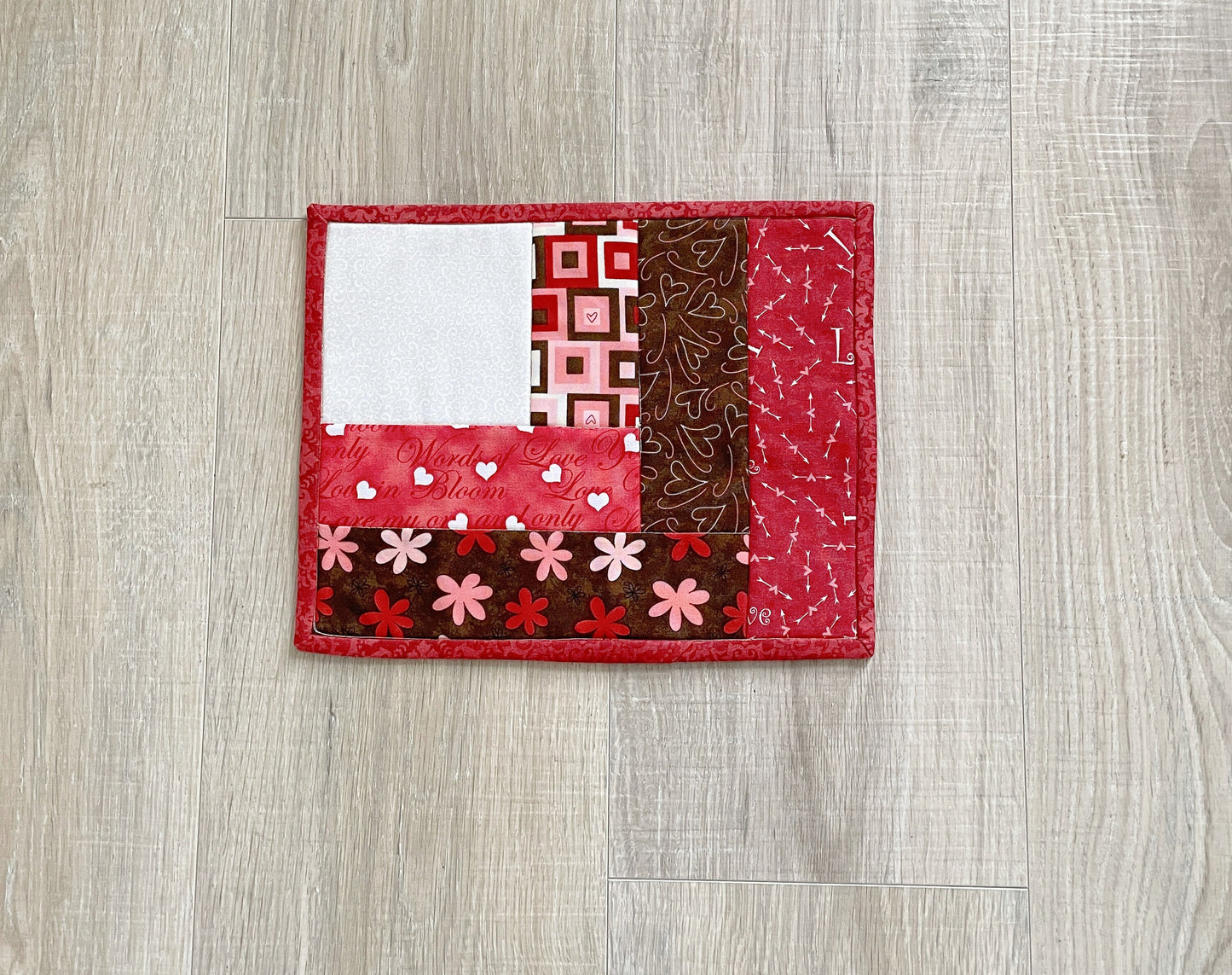 Handmade Retro Fabric Quilted Mug Rug,