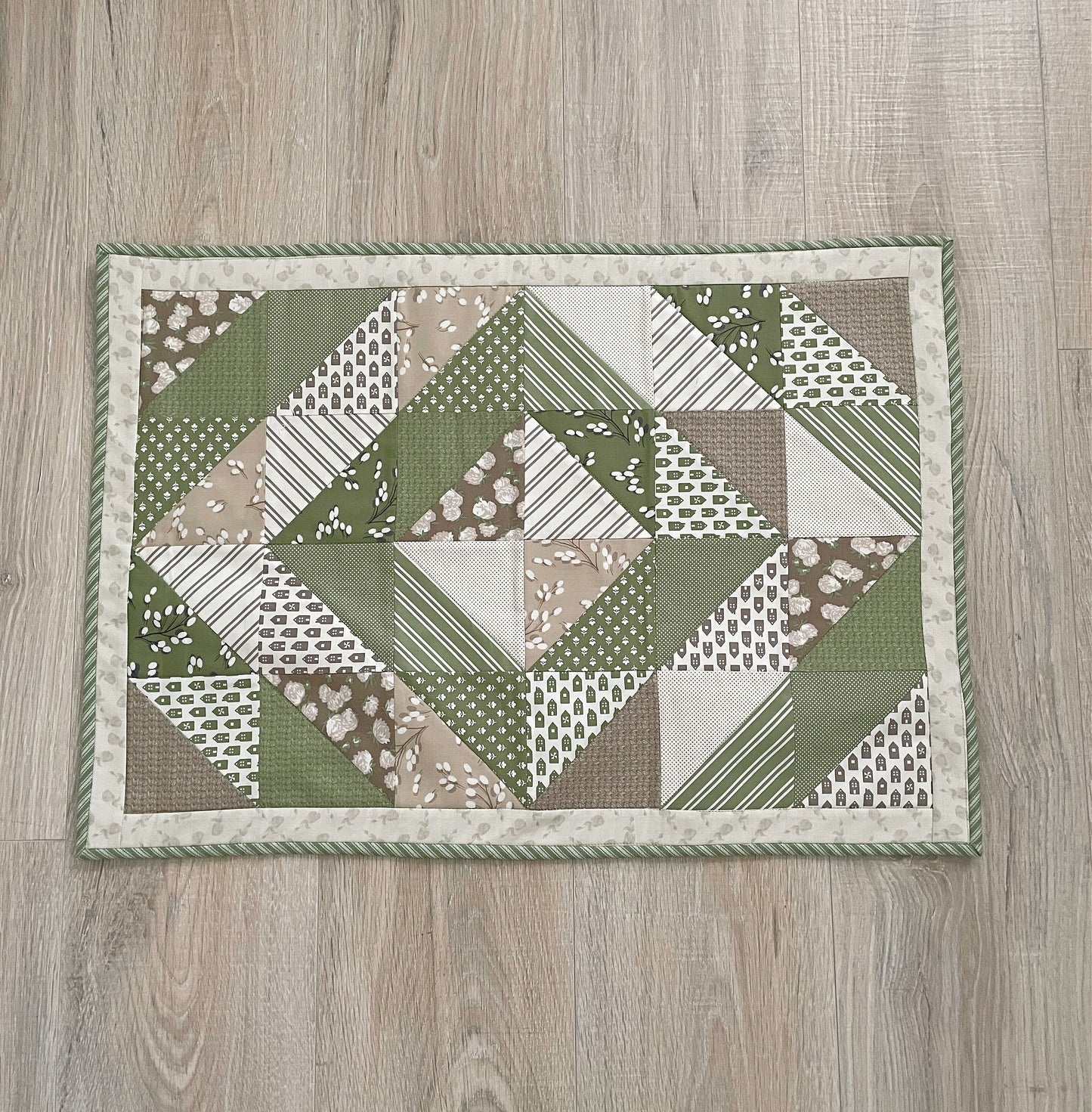 Quilted Table Runner, Spring Green Diamond
