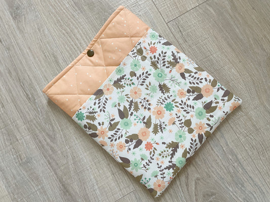 Quilted Book & E‑Reader Sleeve with Pocket – Handmade Protective Cover