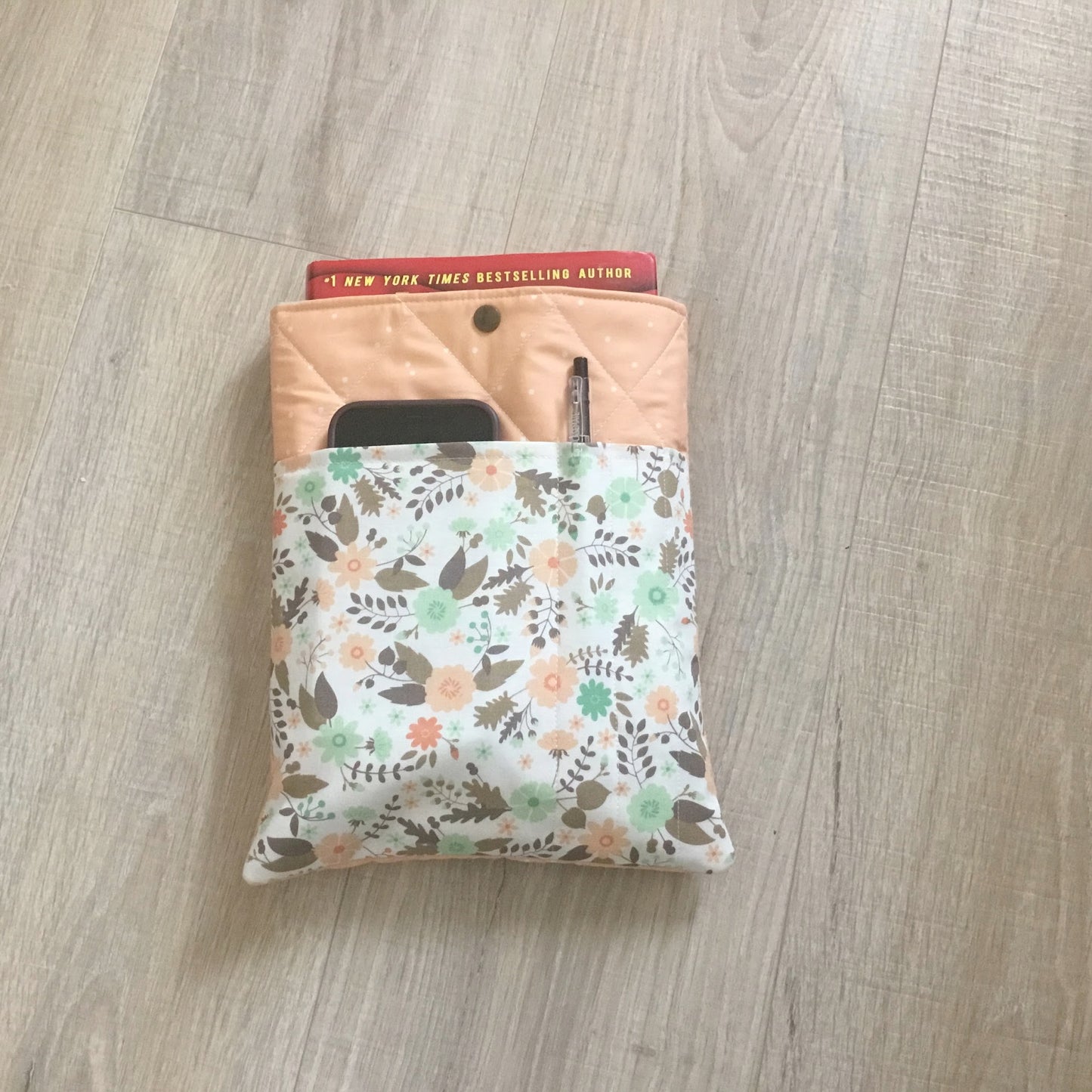 Quilted Book & E‑Reader Sleeve with Pocket – Handmade Protective Cover