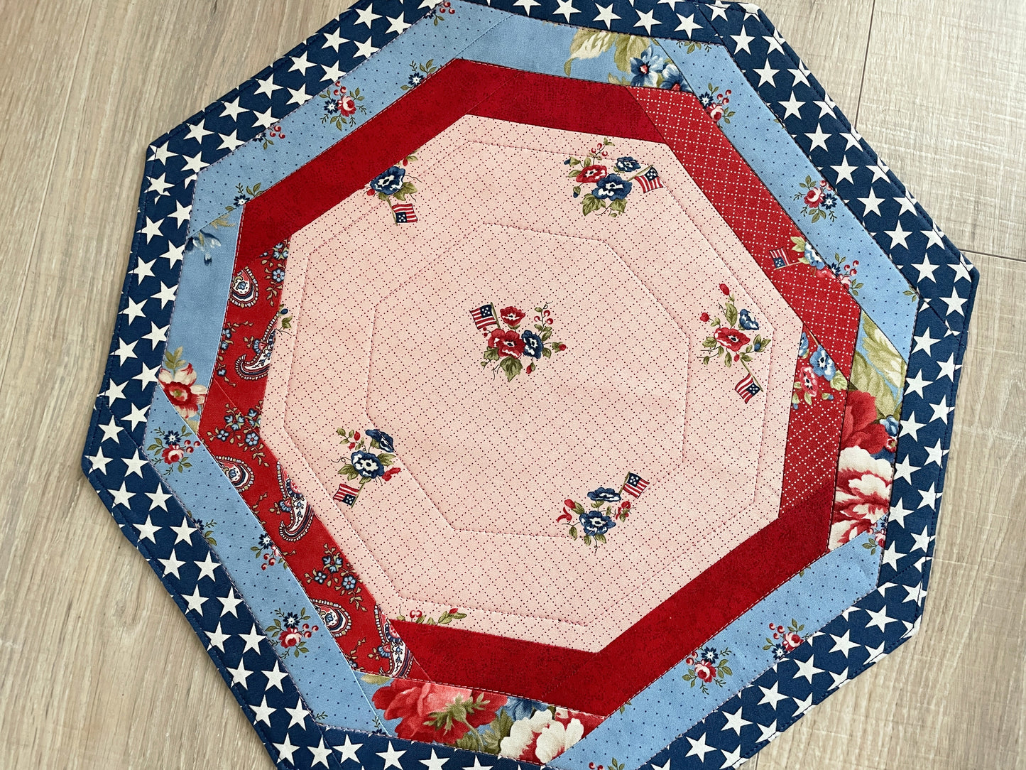 Quilted Patriotic Table Topper Centerpiece