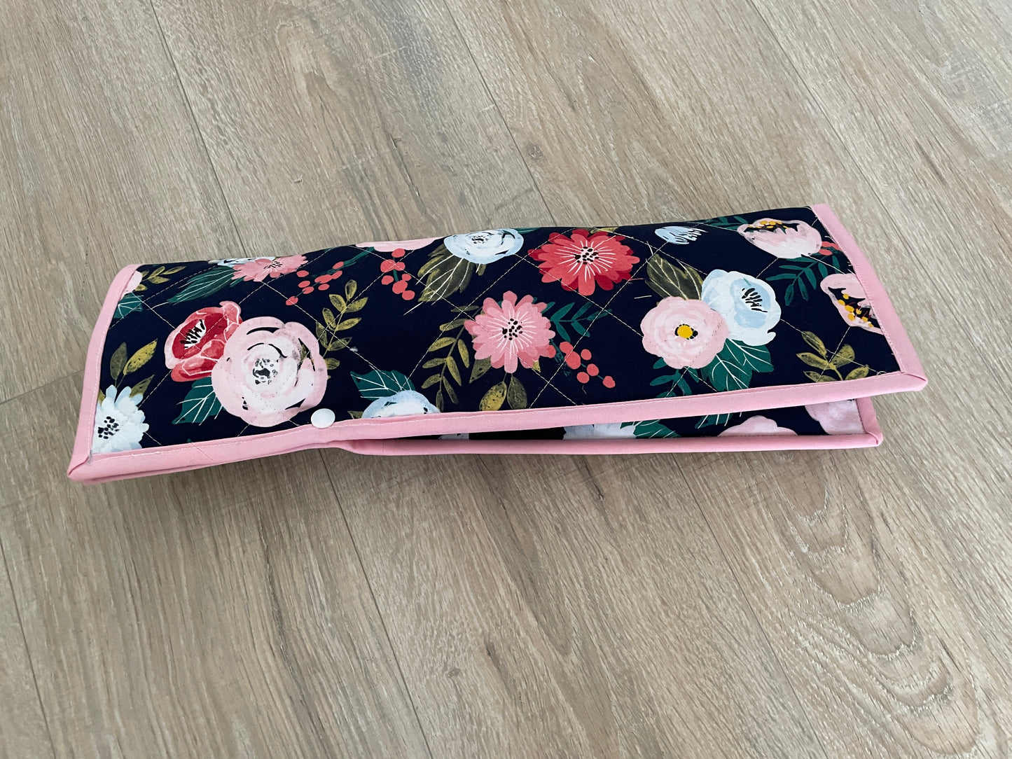 Handmade Flat Iron Bag, Quilted Heat Resisted Curling Iron Case