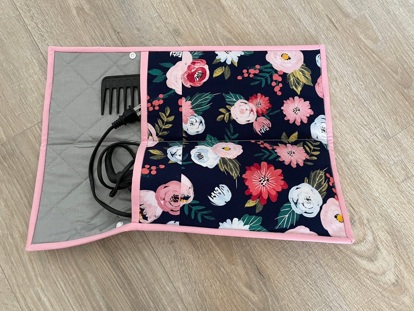 Handmade Flat Iron Bag, Quilted Heat Resisted Curling Iron Case