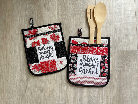 Set of 2 Quilted Christmas Potholders with Gift Pocket, Holiday Kitchen Gift