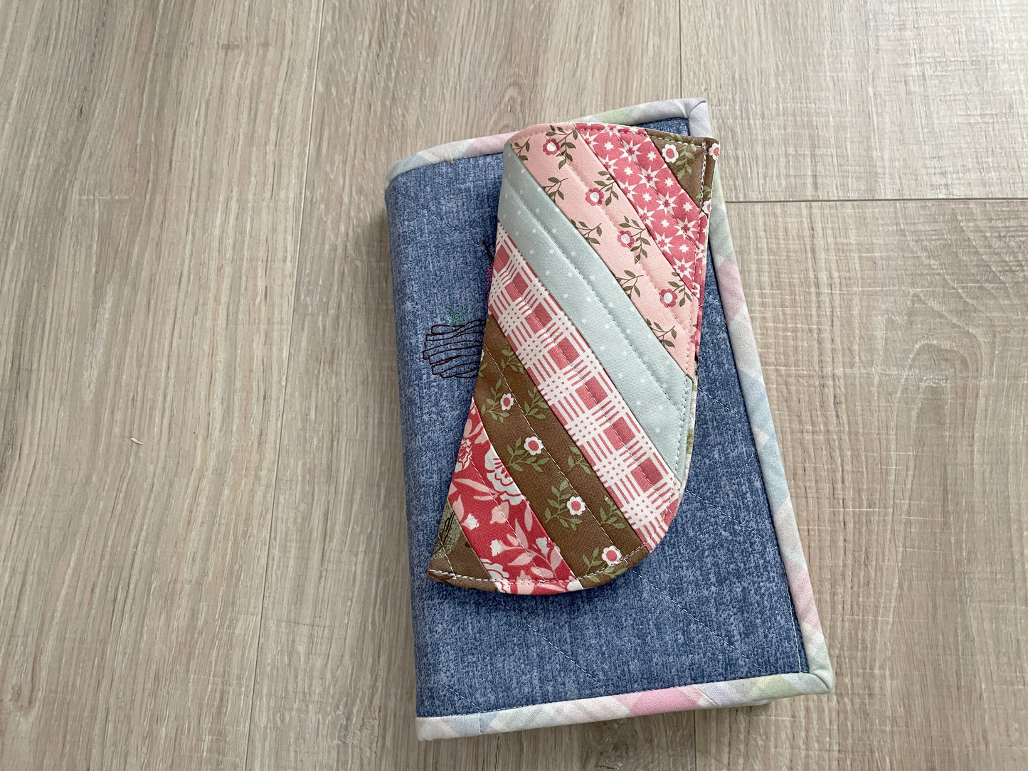 Handmade Quilted Eyeglass Holder - Soft Fabric Sunglass Pouch