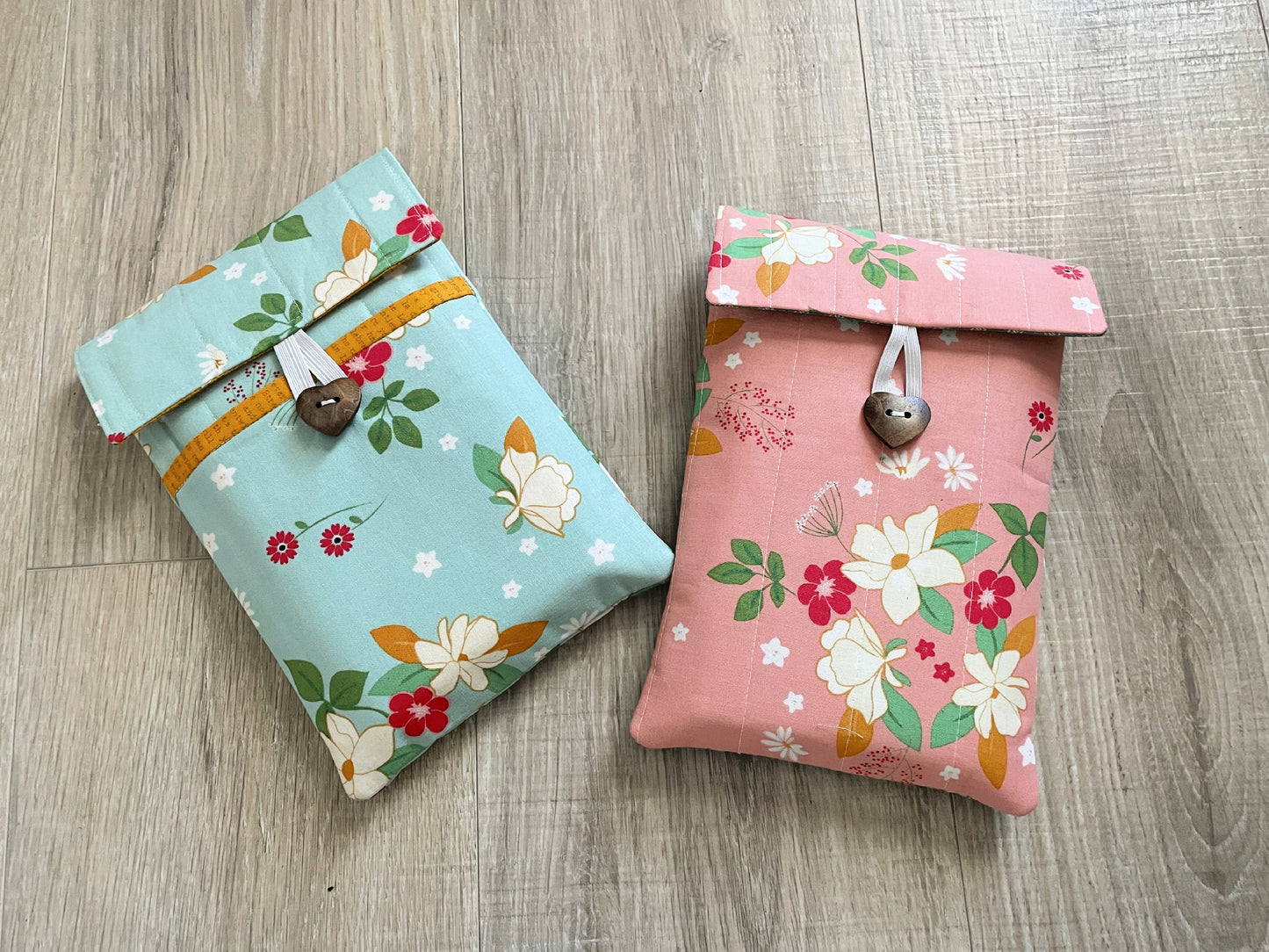 Handmade Quilted Kindle & Book Sleeve with Pocket – Blue or Pink Floral