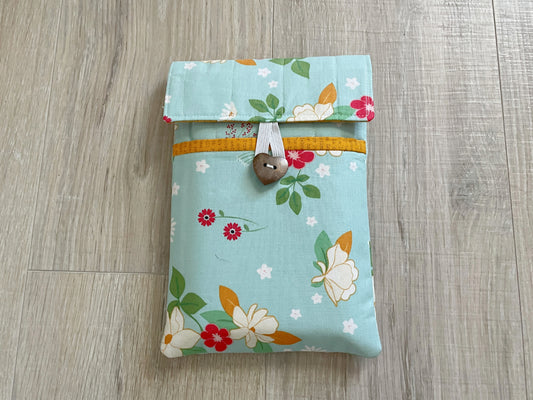 Handmade Quilted Kindle & Book Sleeve with Pocket – Blue or Pink Floral