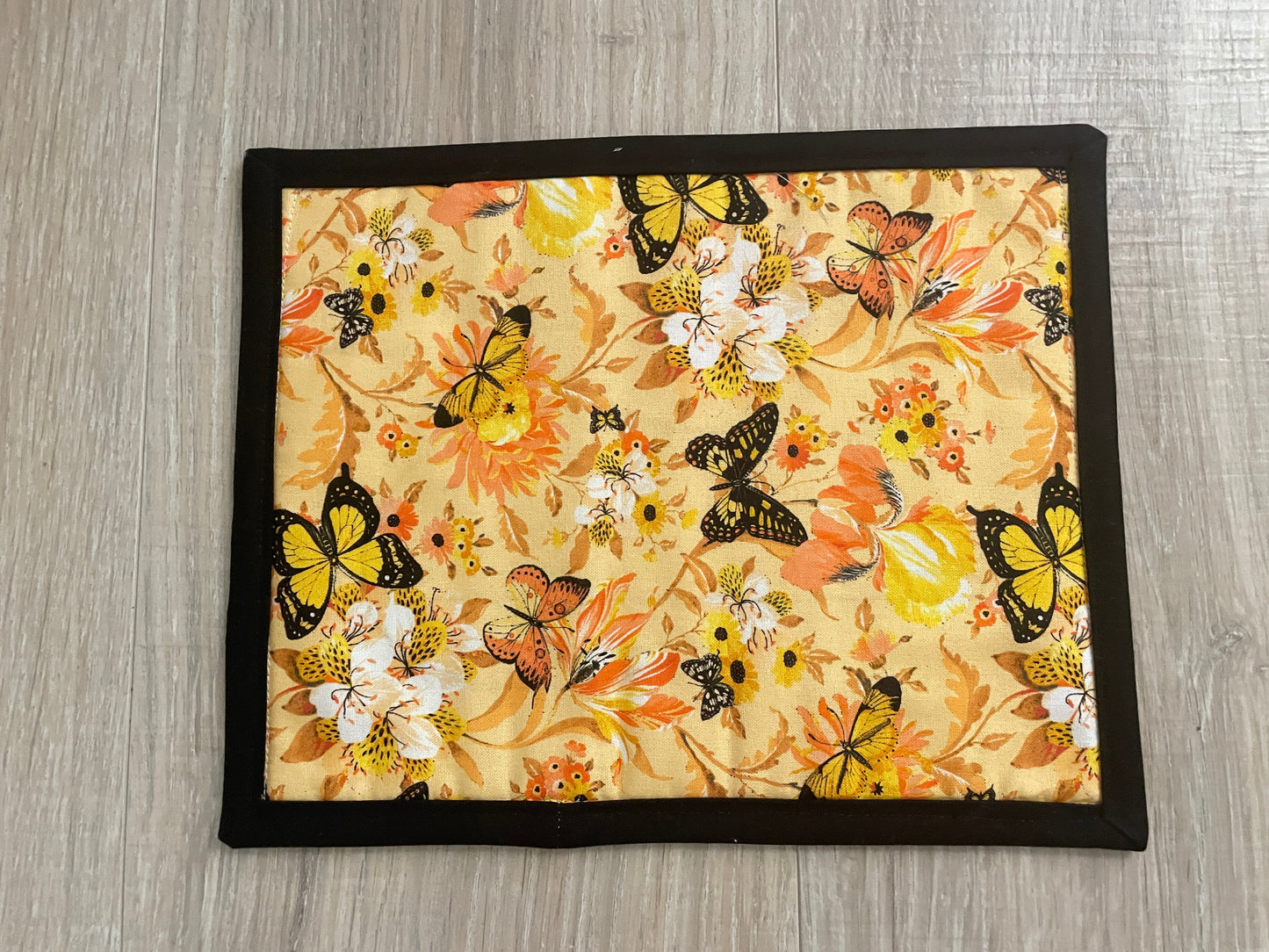 Quilted Cat Lover Mug Rug – Handmade 8x10 Snack Mat