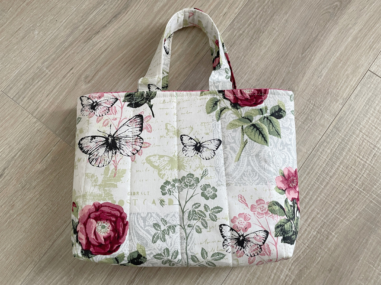 Vintage Floral Quilted Bible Tote