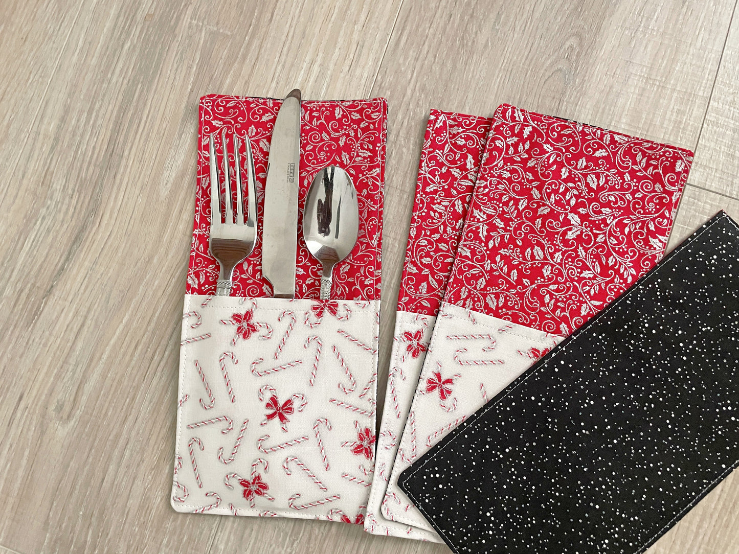 Candy Cane Christmas Cutlery Pockets Set