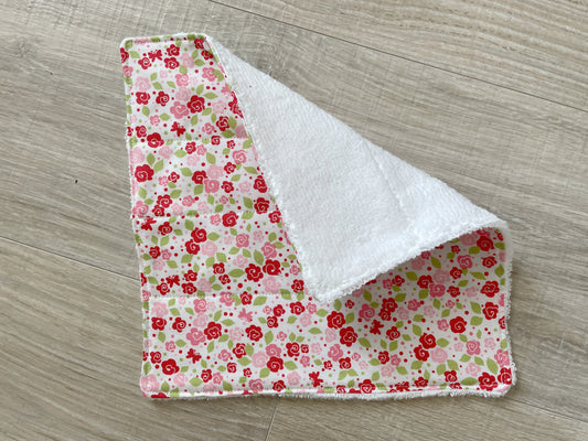 Handmade Strawberry Kitchen Gift Set – Dish Mat, Cloth & Reusable Sponges