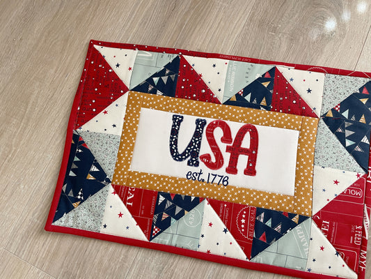 Americana Quilted Table Centerpiece