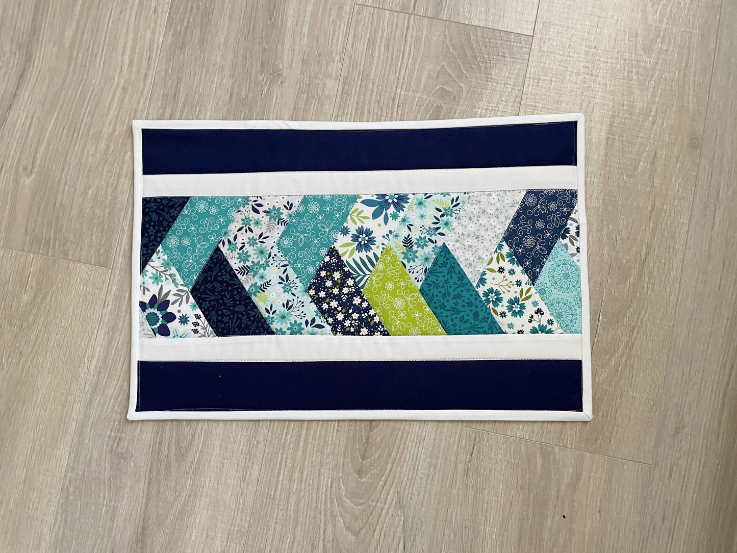 Quilted Table Runner – Blue & Green Wildflower Braid Pattern