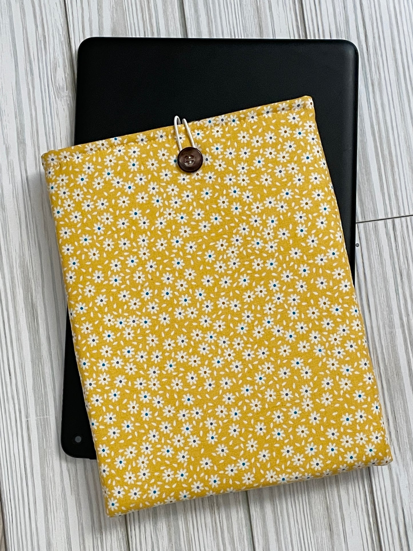 Retro Floral Pattern Kindle Paperwhite Case, Protective Book Sleeve