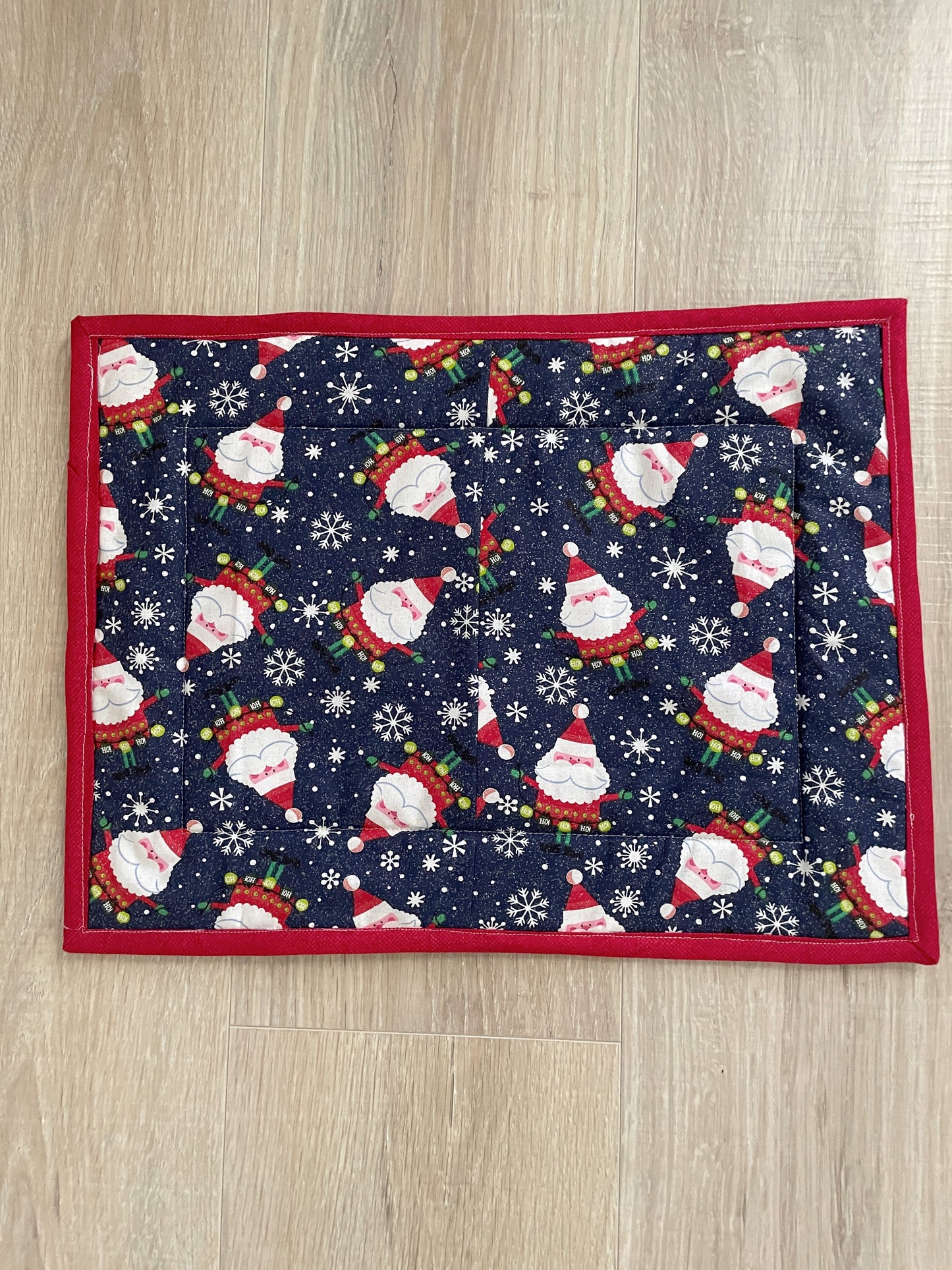 Quilted Christmas Large Casserole Hot Pad, Merry and Bright