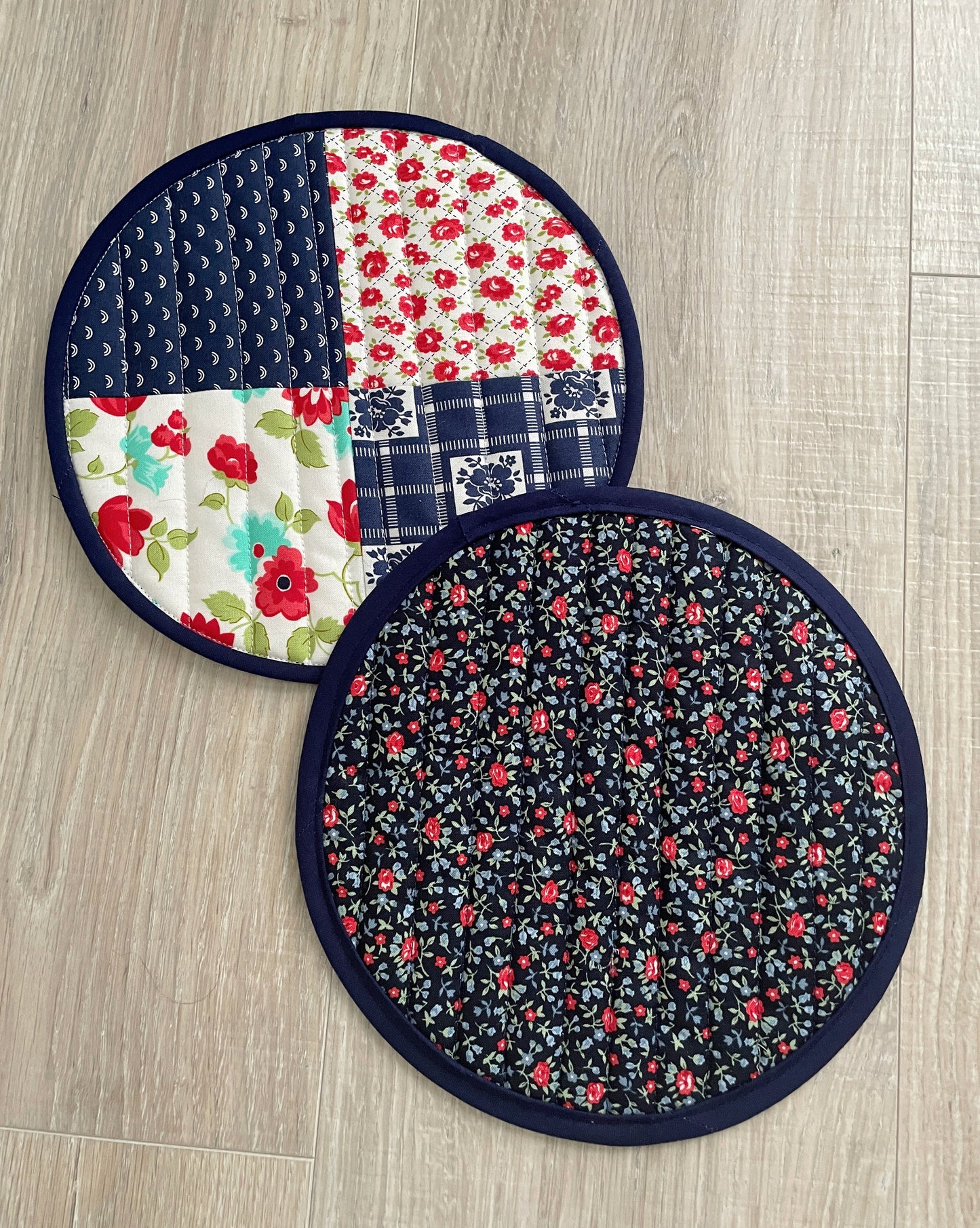 Round Quilted Cotton Pot Holder or Hot Pad with Floral Pattern, Multicolored, Set of 2